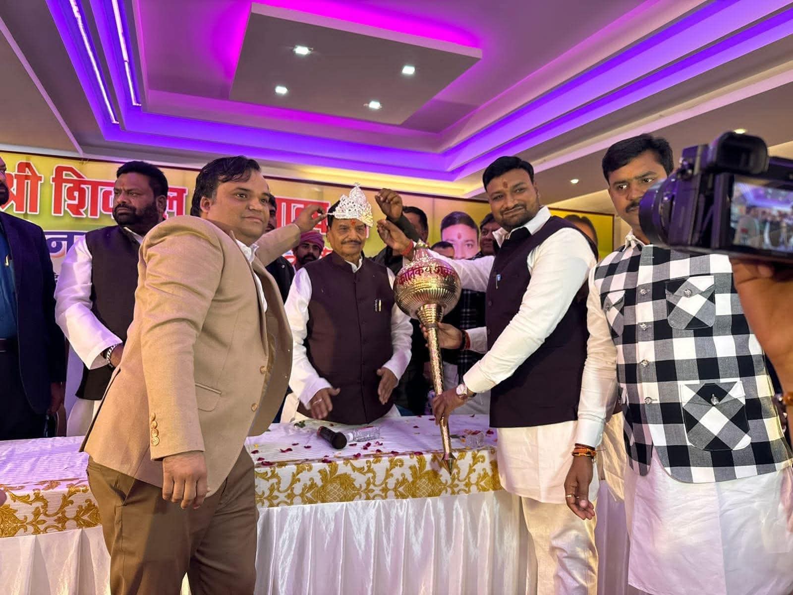 पूर्व मंत्री श्री पवन पाण्डेय जी व प्रेस वार्ता